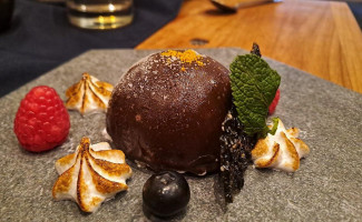 101 Meade Street food