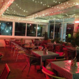 Oh My Burger outside