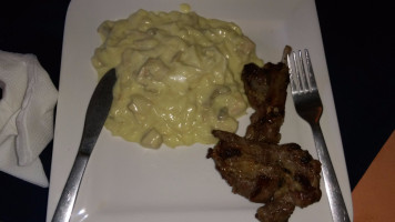 Al Basha Palace food