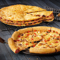 Debonairs Pizza food