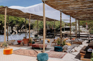 Strandkombuis outside