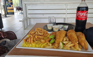 Debonairs Pizza food