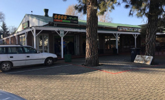 Wrap It Up Café Harrismith outside