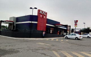 Kfc Kroonstad 2 outside