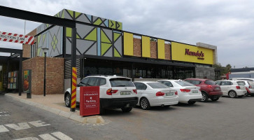 Nando's N12 Klerksdorp Drive Thru outside