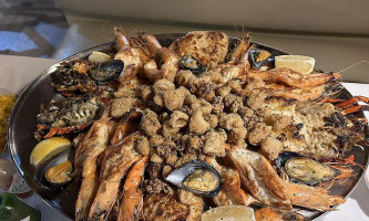 Lord Prawn Fish Grill food