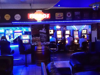 Fredos Diner Pub Slots